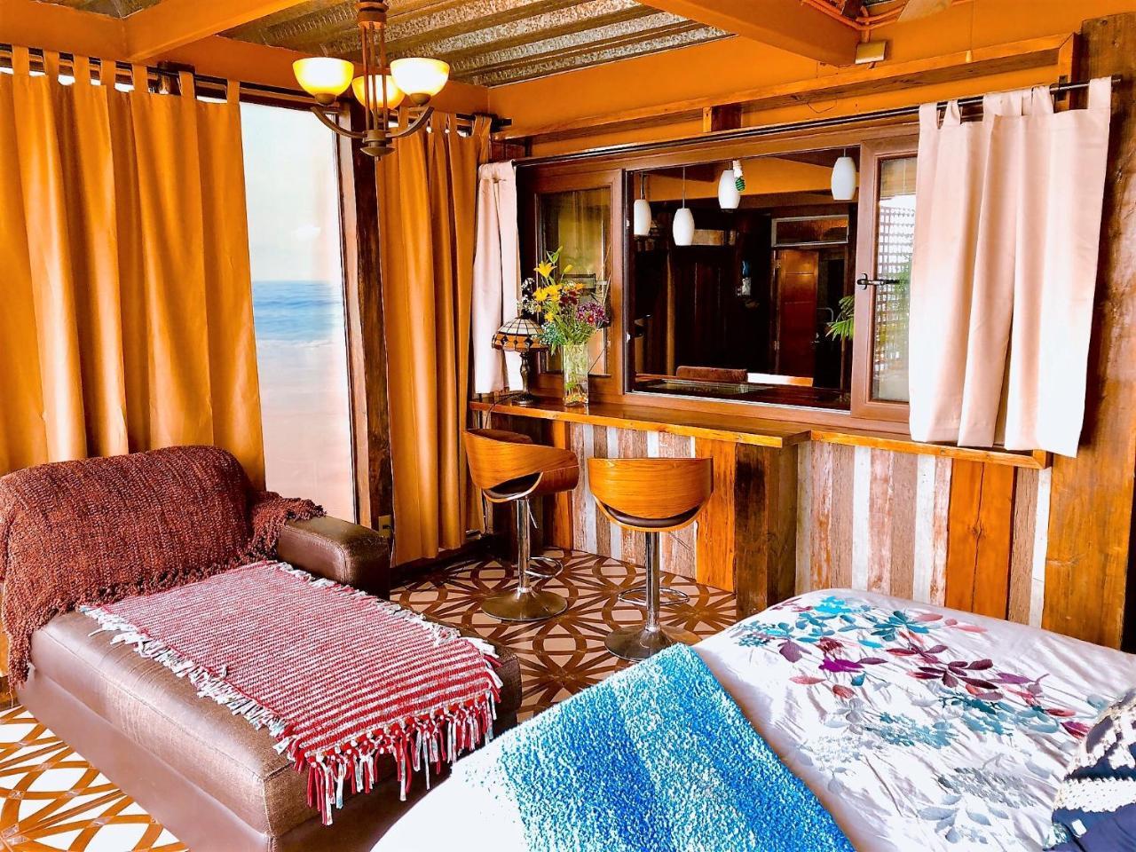 Pacific Sunset House Beach *
